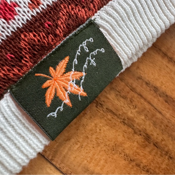 NWOT “Foxy” Pattern Small Dog Sweater - Red and White - Picture 4 of 9